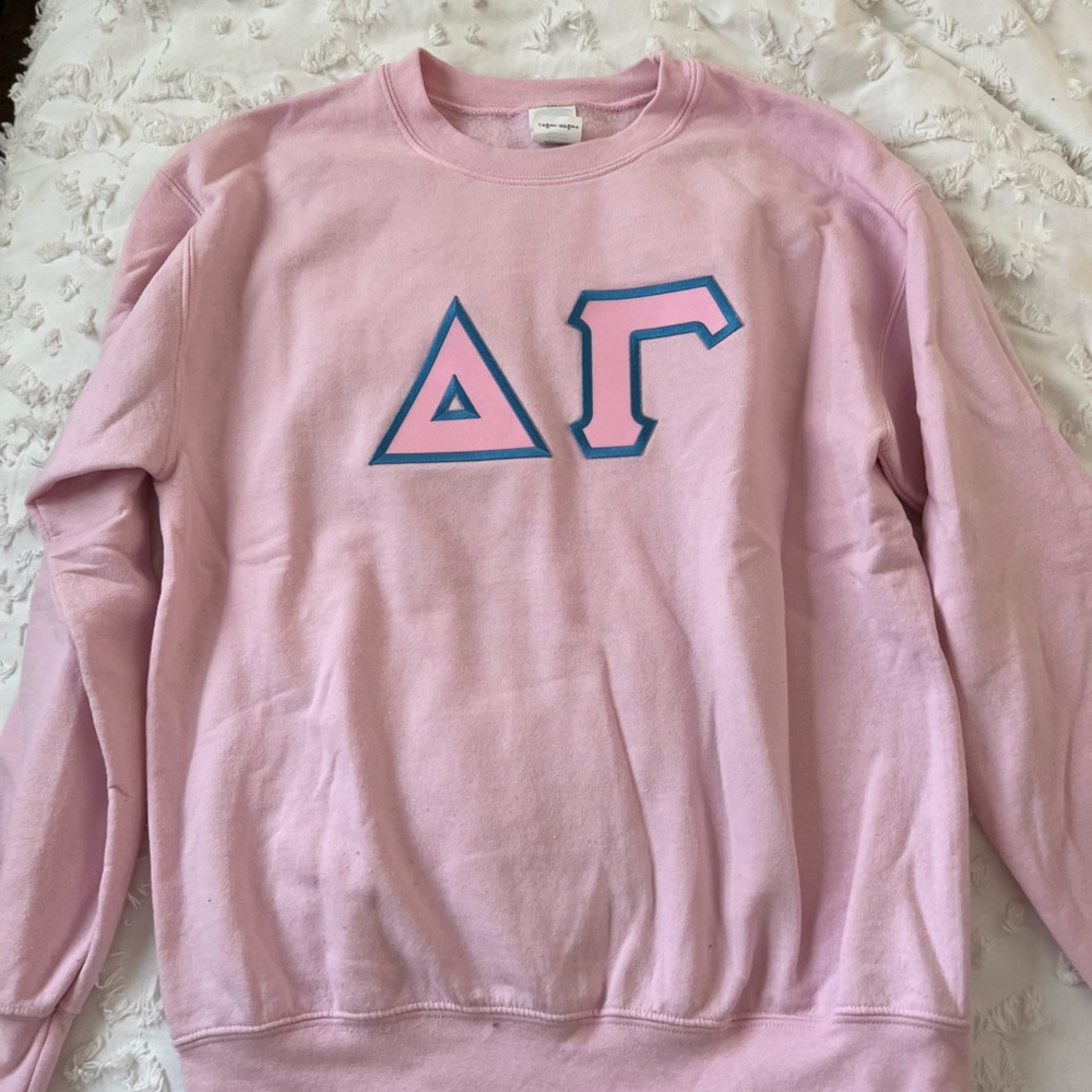 Delta Gamma Letter PinkSweatshirt